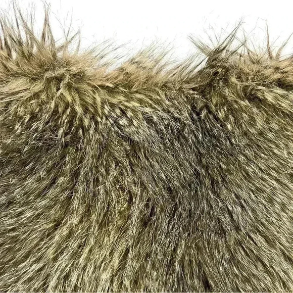 Buffalo David Bitton Brown Super Plush Faux Fur 70’s V-Neck Cropped Vest Size M - Picture 11 of 16